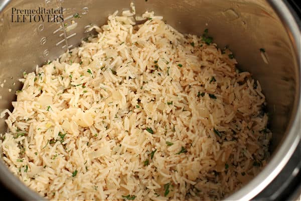 onion and garlic rice in the instant pot