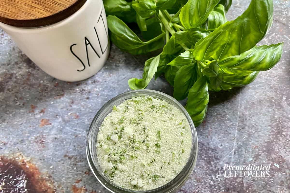 Homemade Basil Salt Process Picture 5: Place basil salt in a container with a lid.
