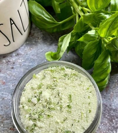 Homemade Basil Salt Process Picture 5: Place basil salt in a container with a lid.