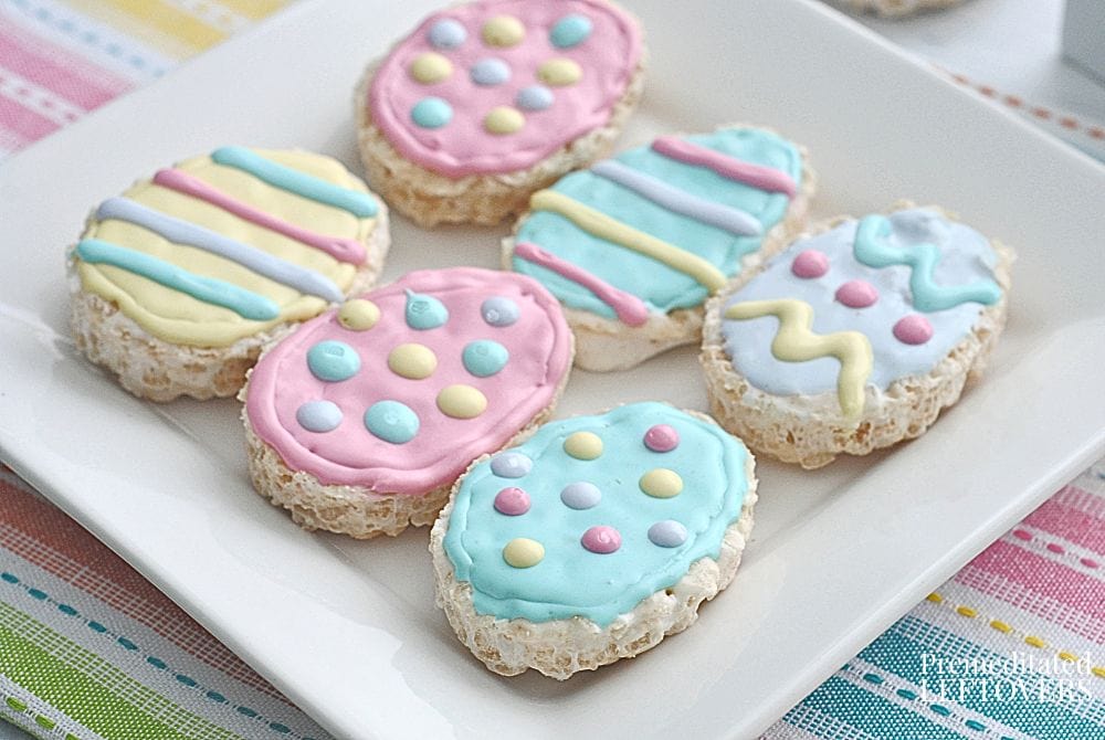 Use a cookie cutter to make these cute Easter Egg shaped Rice Krispie Treats.