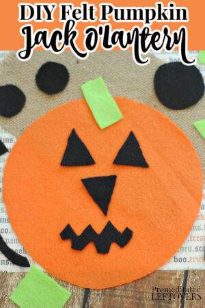 This DIY Felt Pumpkin Playset is a fun Halloween activity for kids. They'll love creating silly faces to stick to their felt Jack O'Lantern!