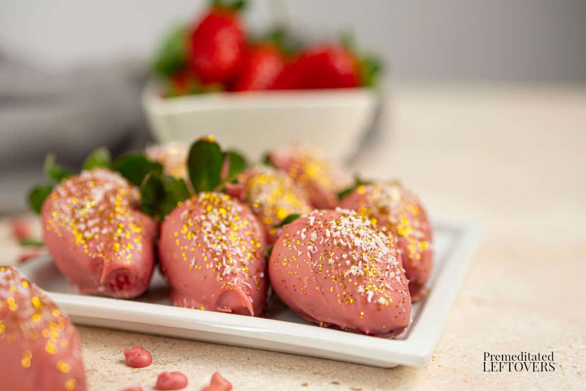 Pink chocolate-covered strawberries Valentine's Day, bridal showers, other special occasions.
